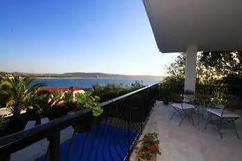 Limonlu Ev Ardic Alaçatı