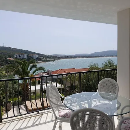 Limonlu Ev Ardic 3* Alacati