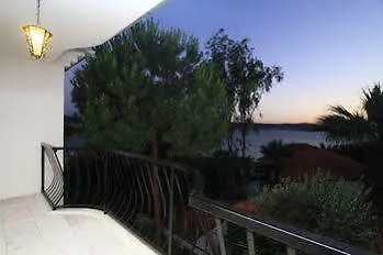 Limonlu Ev Ardic Otel 3*